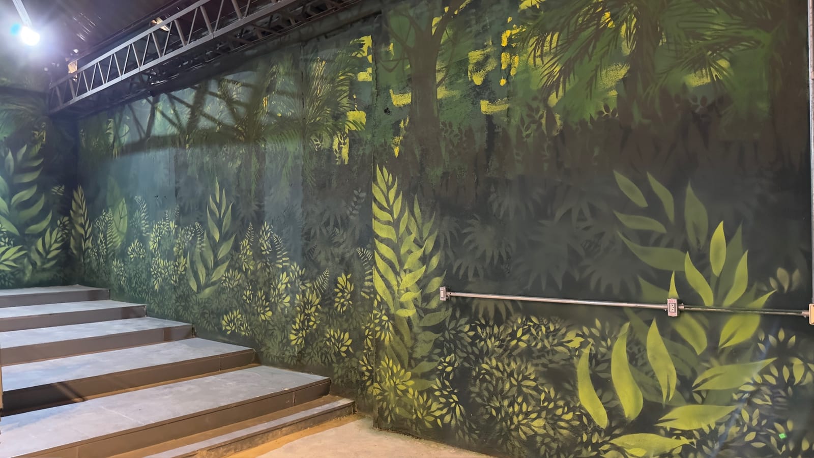 Obra de Mateus Giran: mural, pintura ao vivo e projetos ao longo dos anos