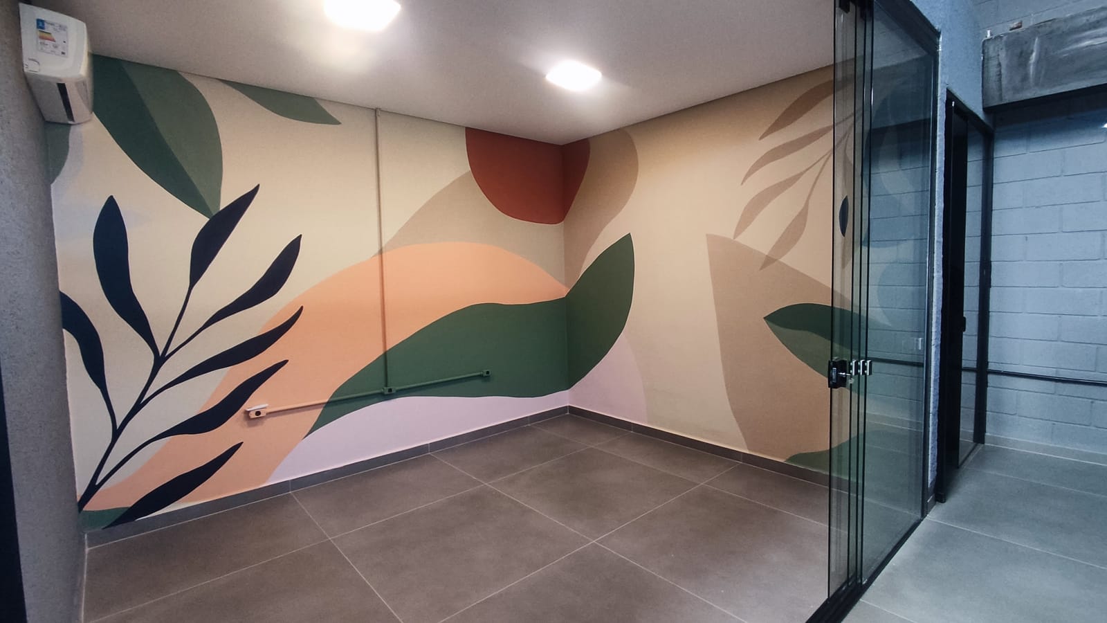 Obra de Mateus Giran: mural, pintura ao vivo e projetos ao longo dos anos
